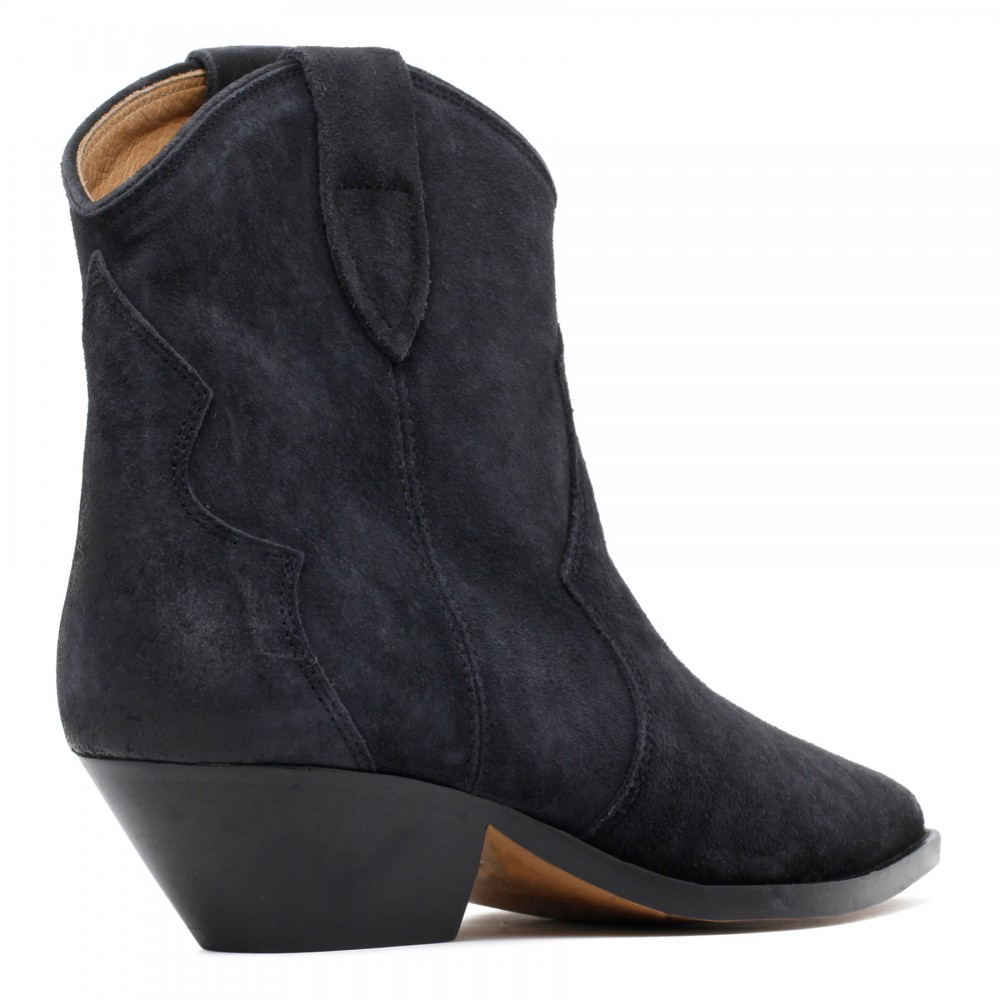 Dewina suede booties