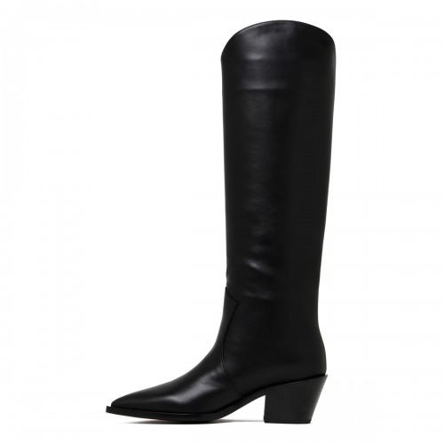 Black leather boots 2