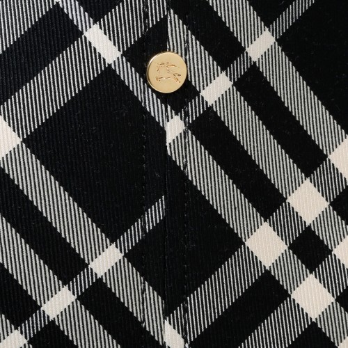 Medium check tote 2