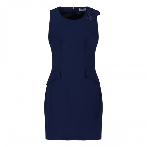 Sheath dress with brooch