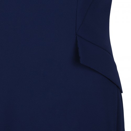 Sheath dress with brooch 2