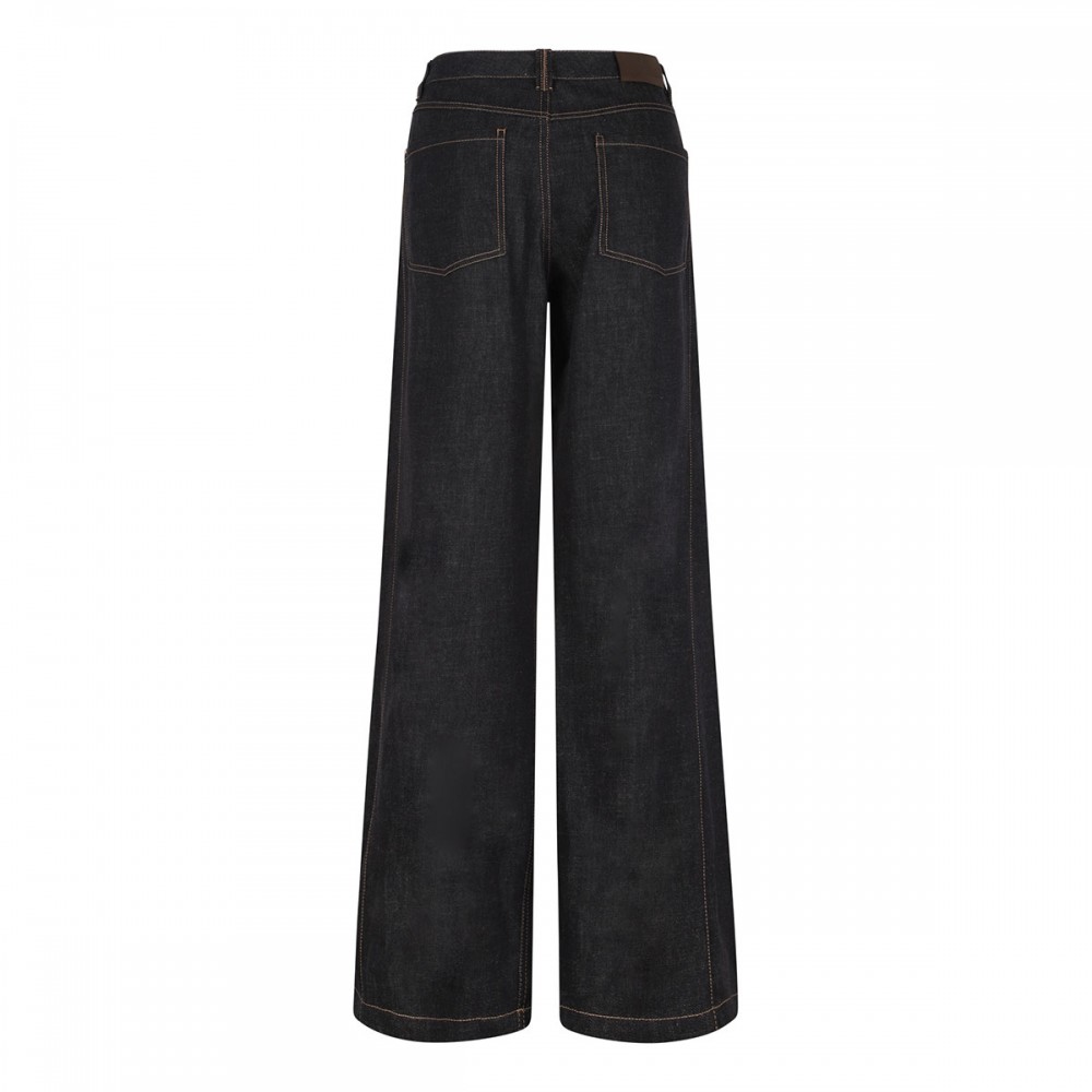 Denim jeans with monili