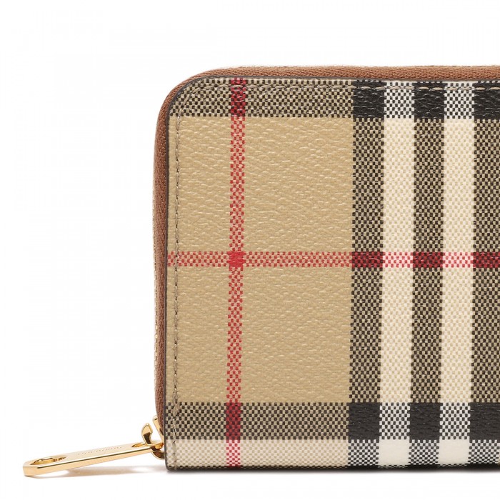 Check small zip wallet