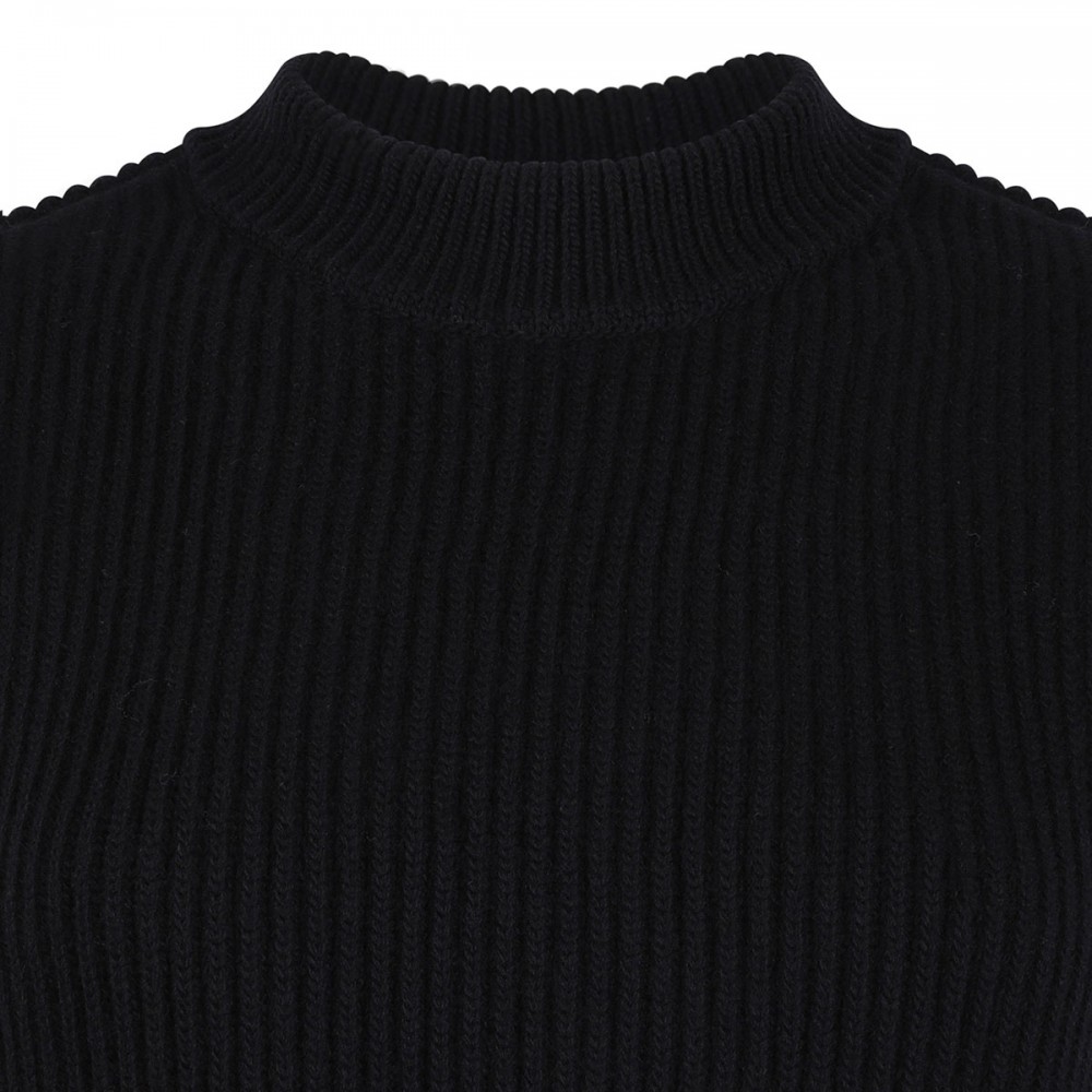 Black sleeveless knitted vest