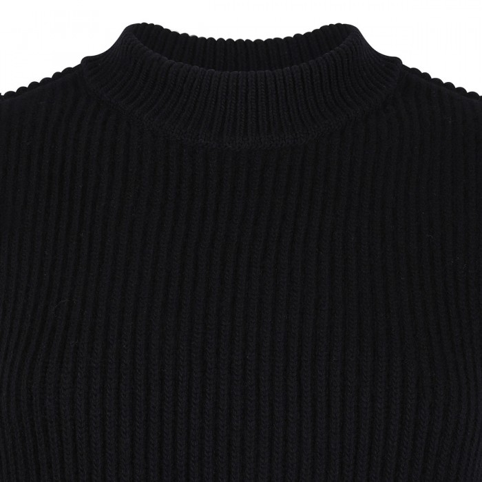 Black sleeveless knitted vest