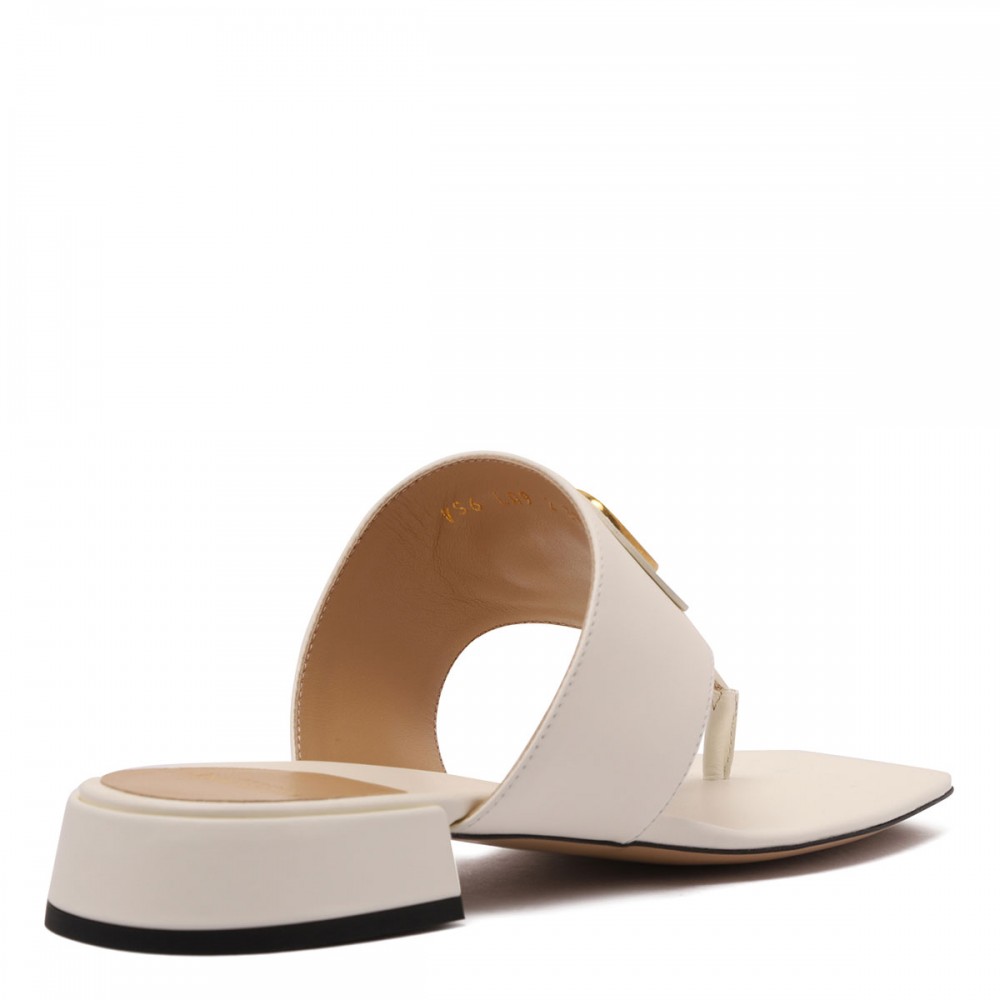 VLogo signature thong sandals