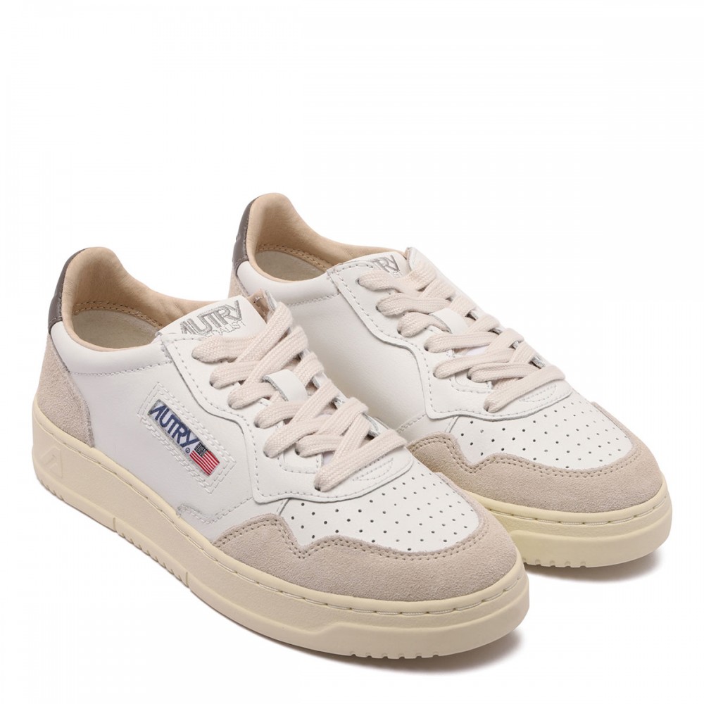 Medalist low sneakers