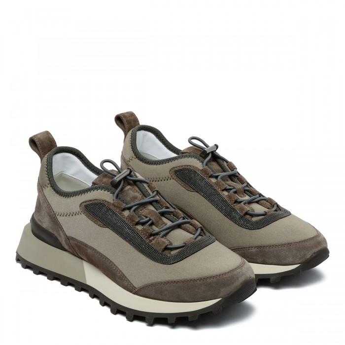 Runner sneakers with monili