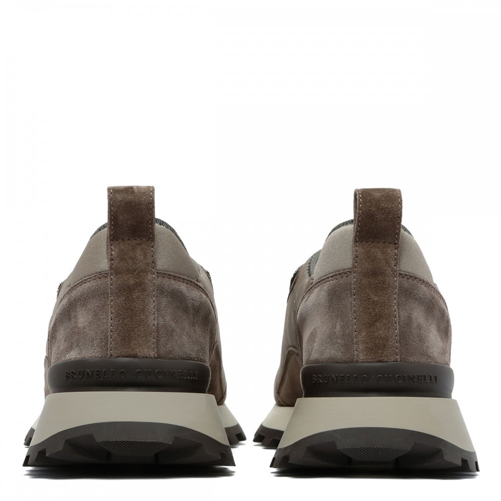 Runner sneakers with monili