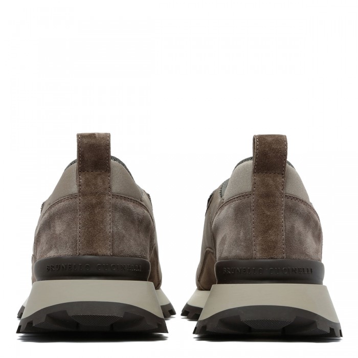 Runner sneakers with monili