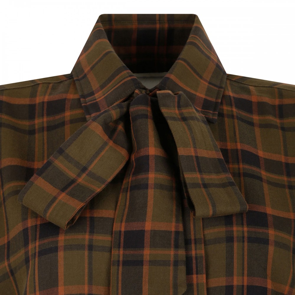 Cassandre lavallière shirt