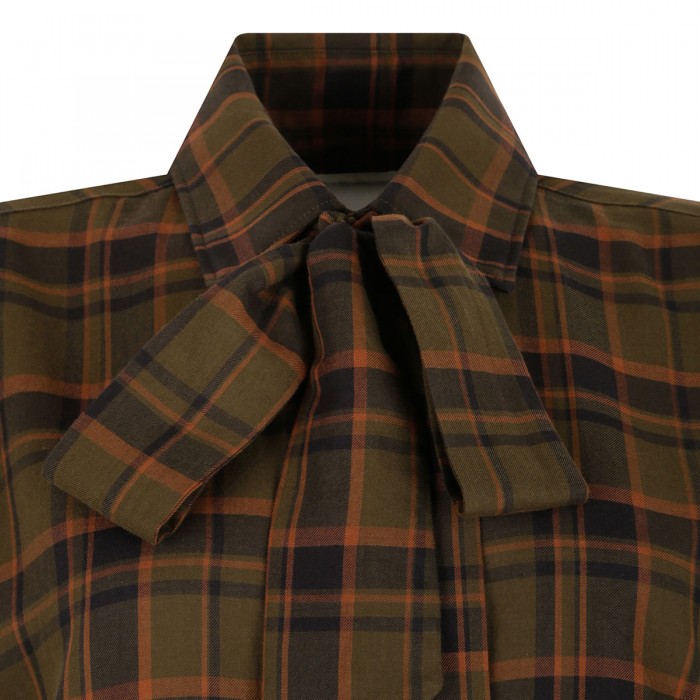 Cassandre lavallière shirt