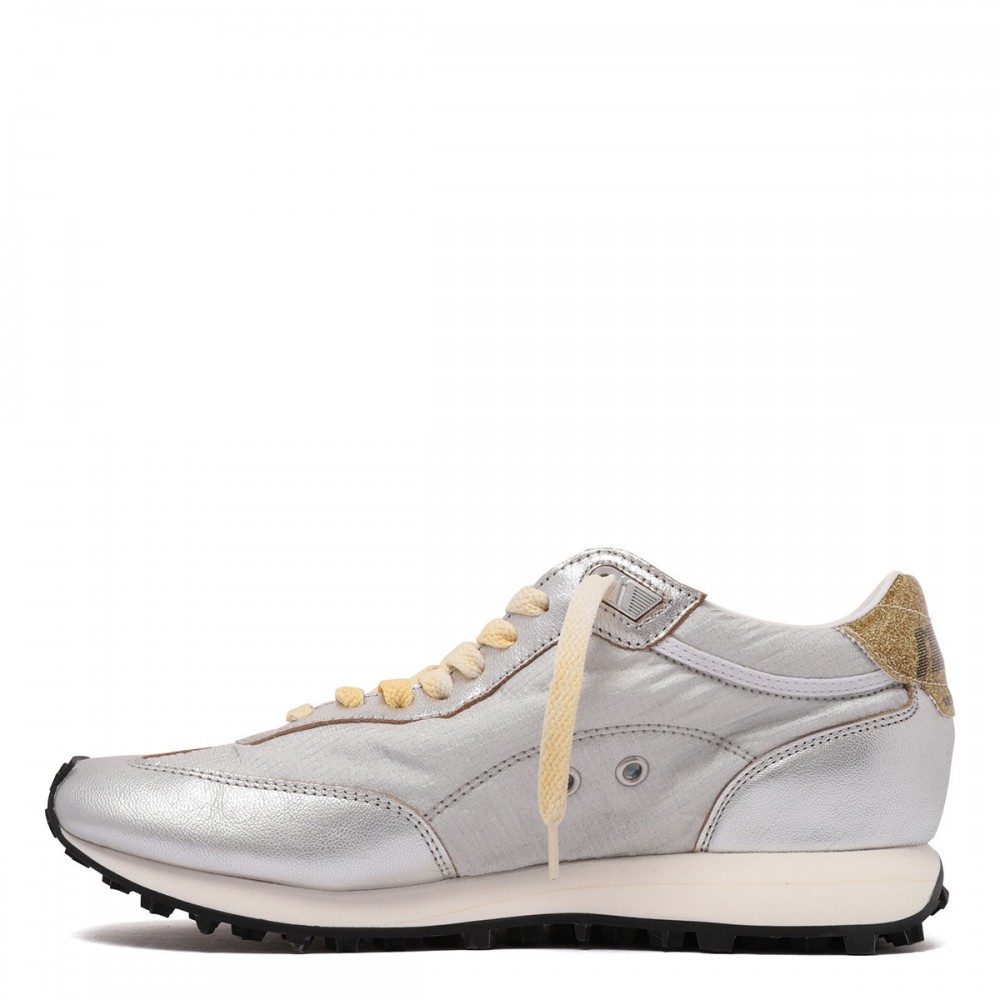 Marathon silver and golden sneakers
