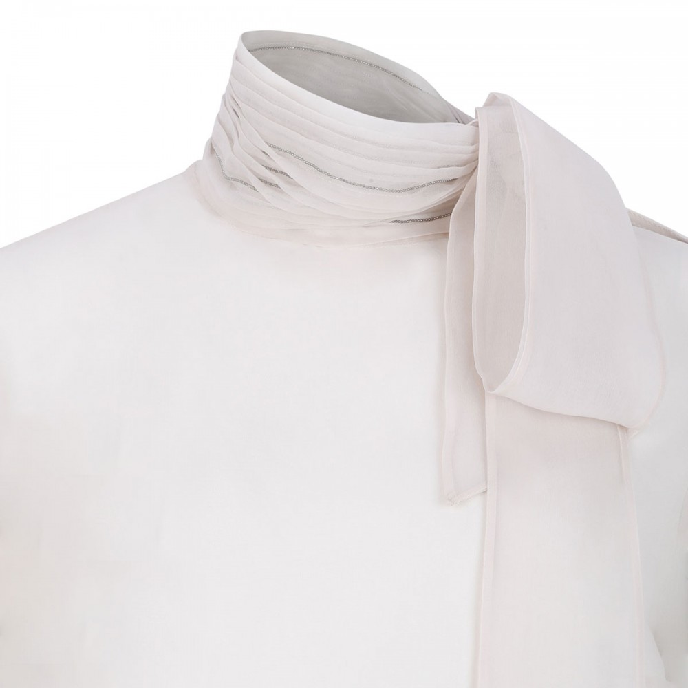Silk pussybow blouse