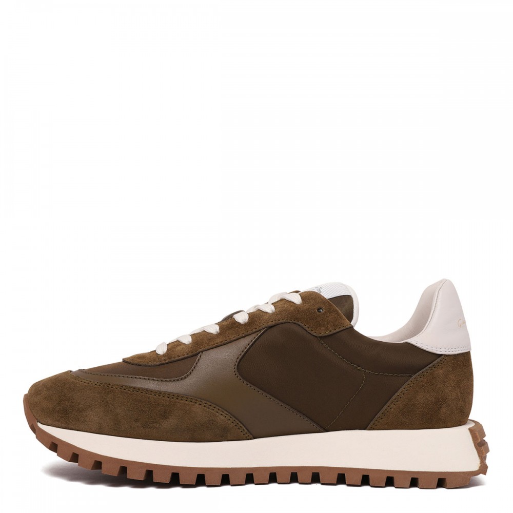 Gravel brown sneakers