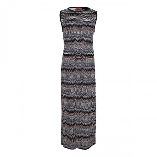 Sleeveless long dress