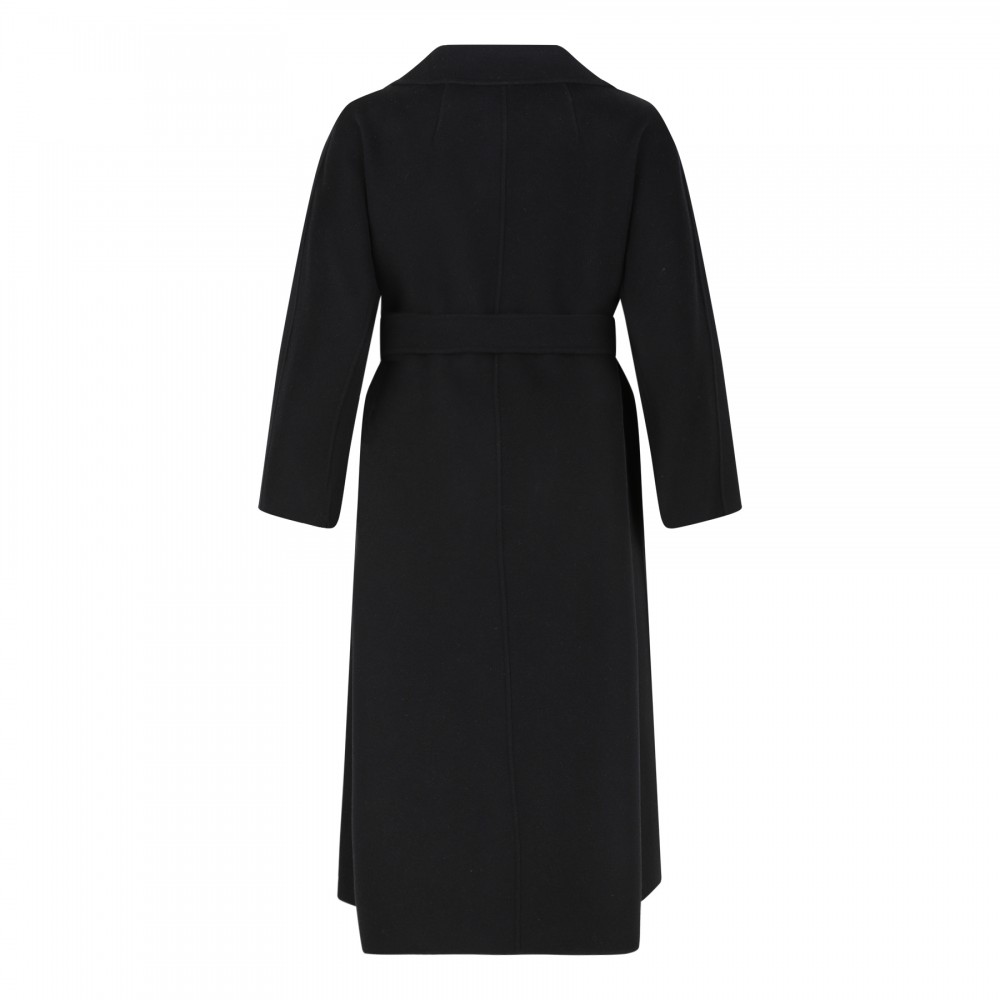 Esturia black coat