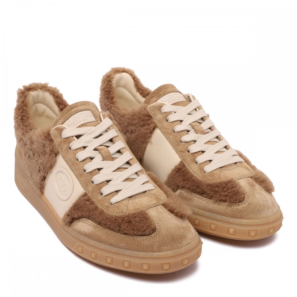 Upvillage shearling-effect sneakers