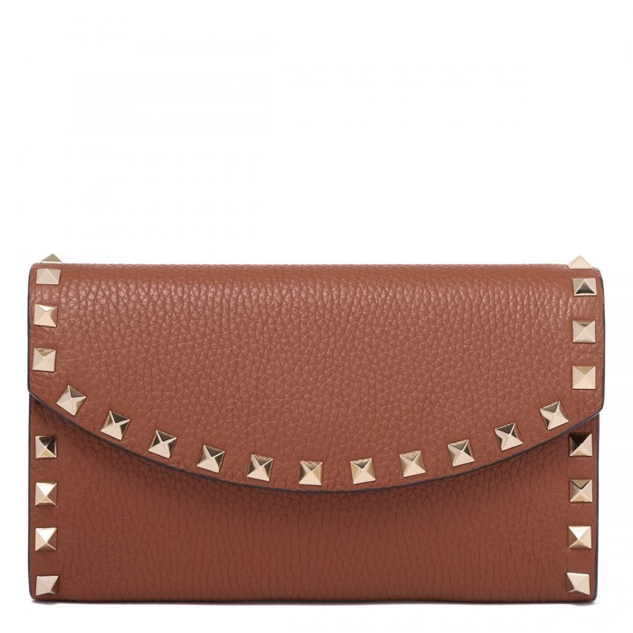 Rockstud wallet with chain