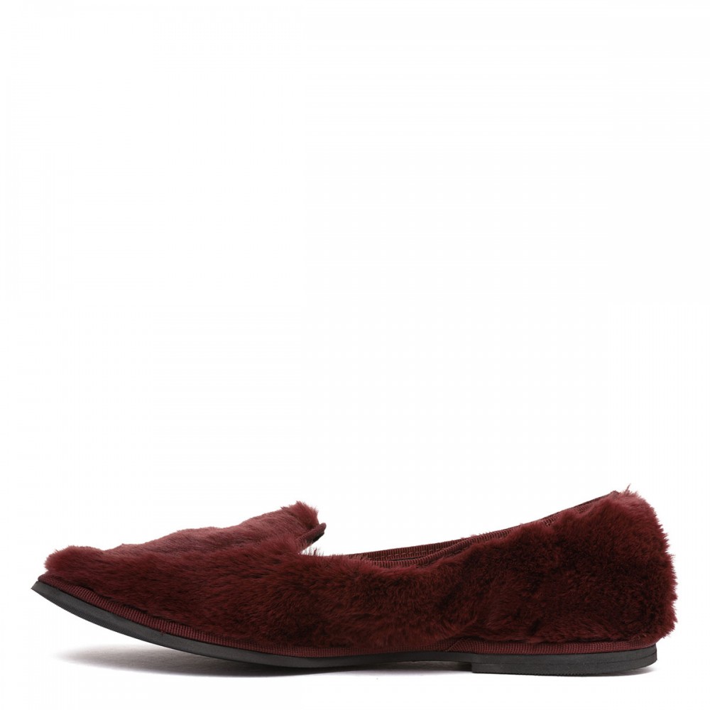 Bordeaux fur-effect loafers
