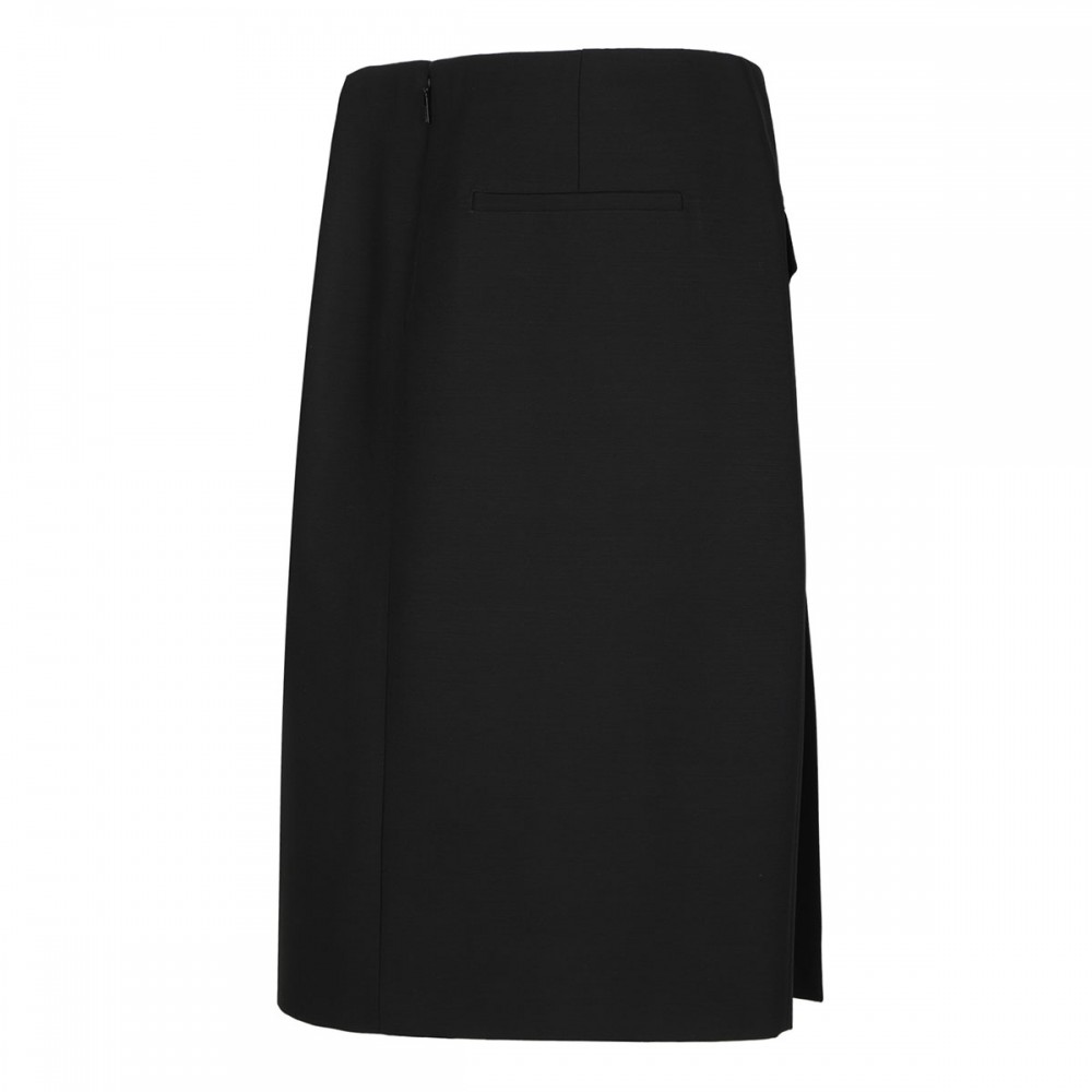 Double slit skirt