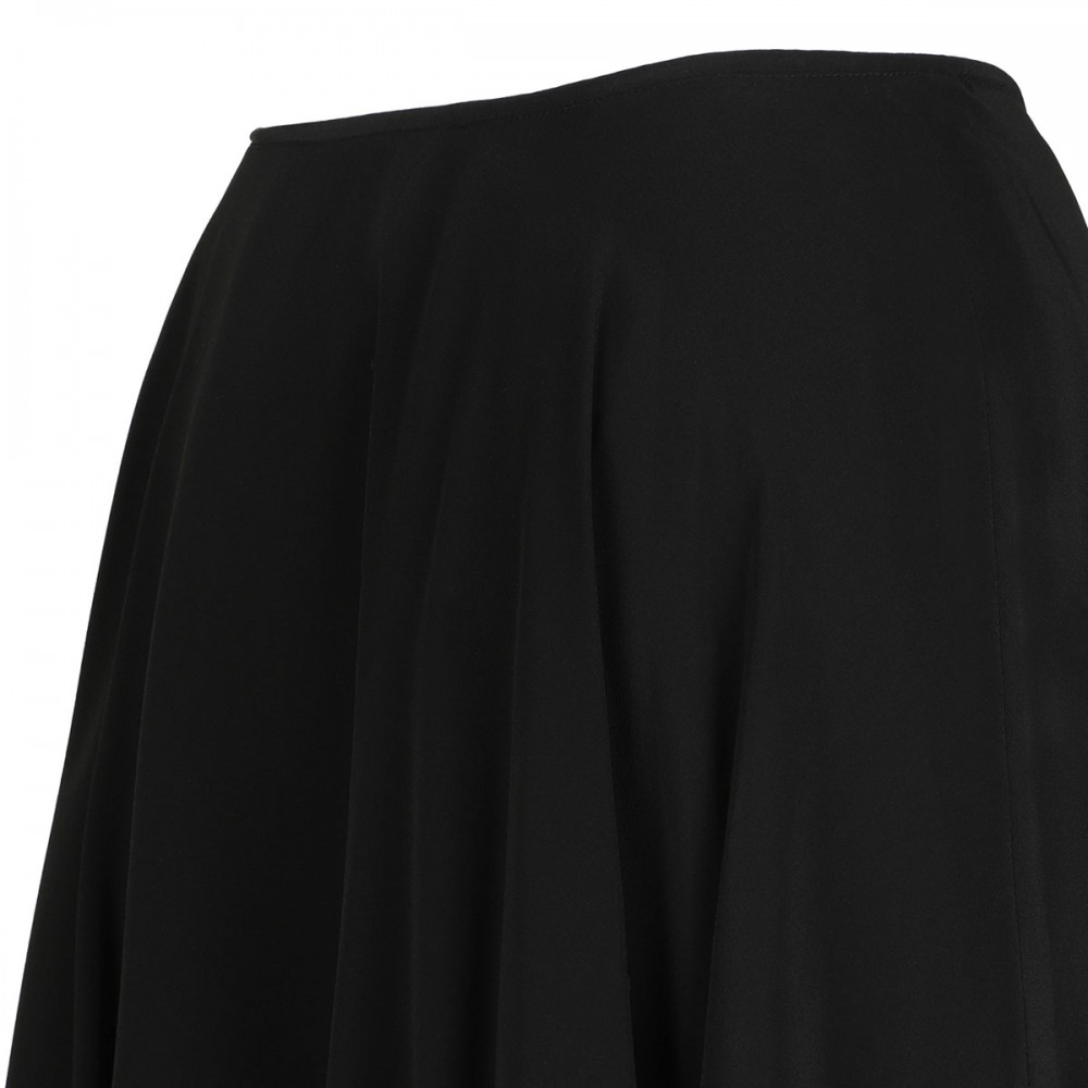 Black balloon skirt