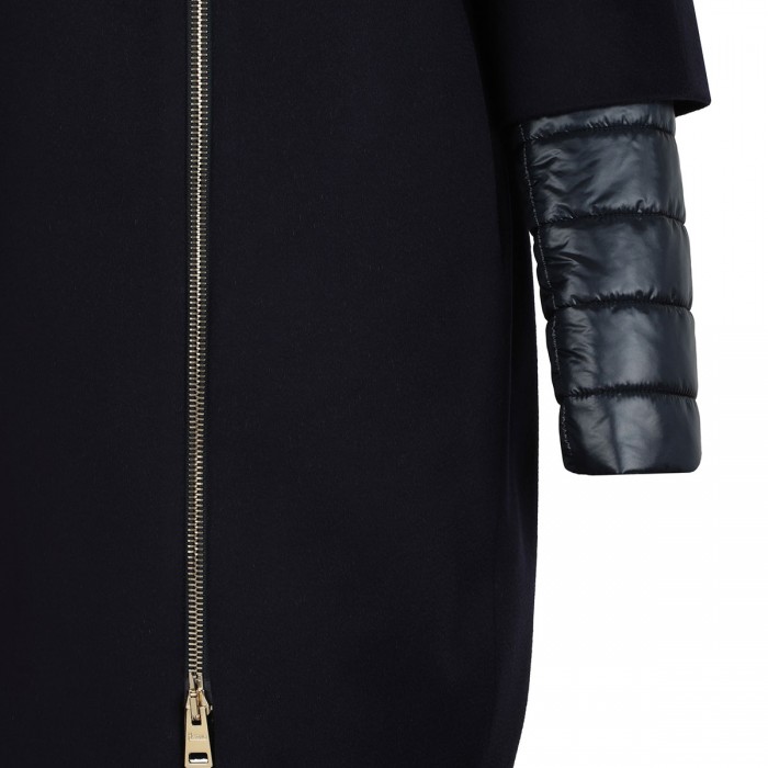 Wool and nylon ultralight coat