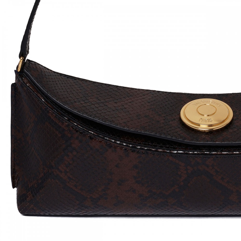 The Ovalo shoulder bag