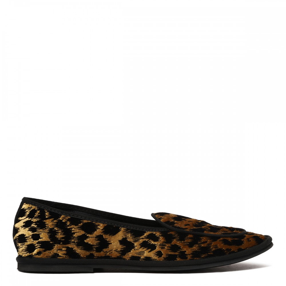 Leopard velvet loafers
