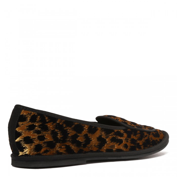 Leopard velvet loafers