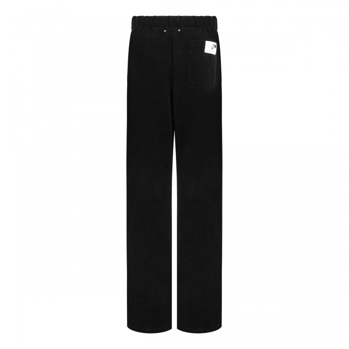 Black jogging pants