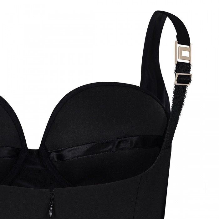 Lightweight crêpe fabric dress