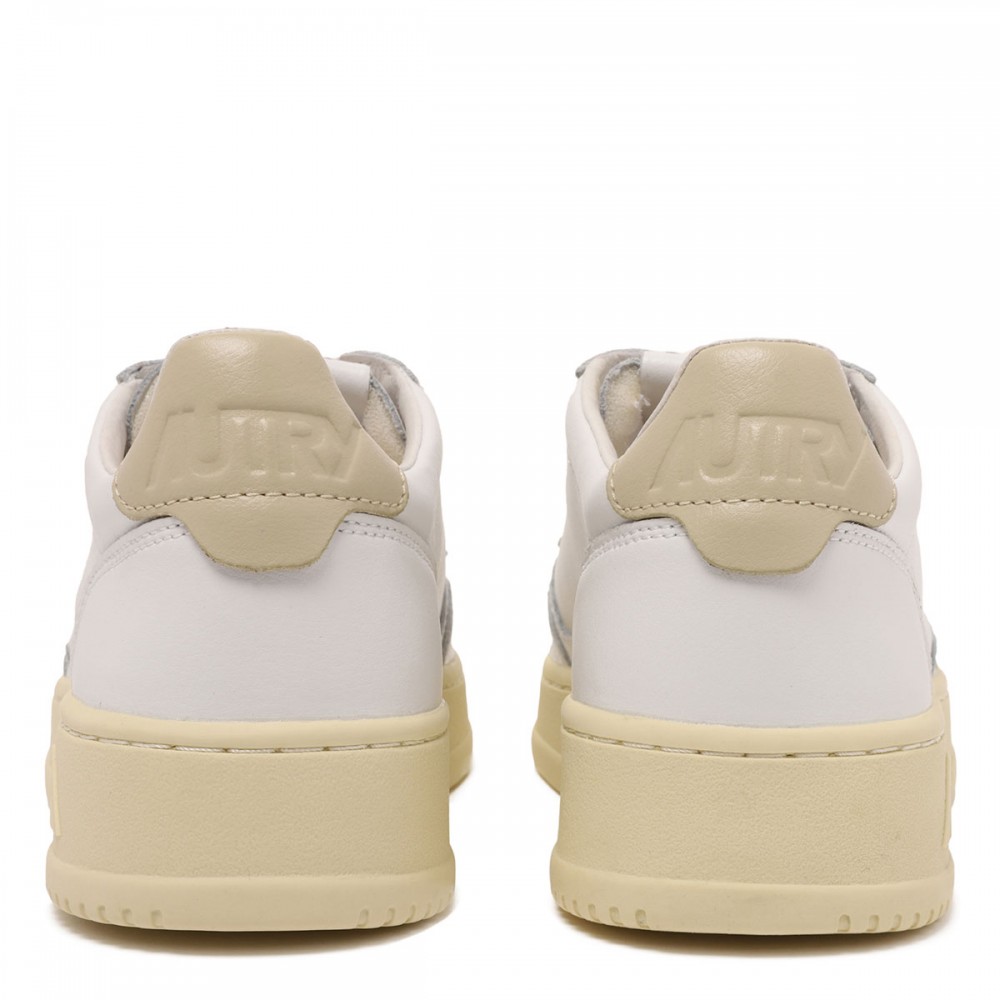 Medalist low sneakers