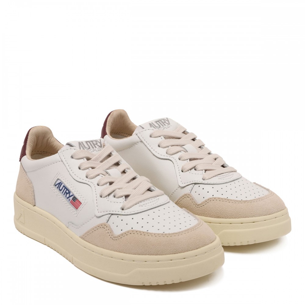 Medalist low sneakers