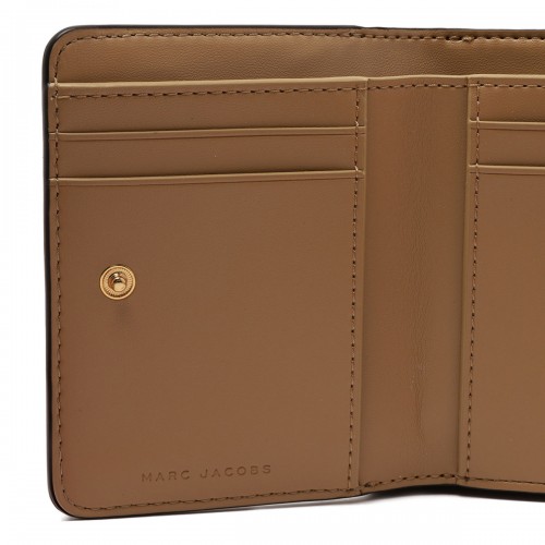 The leather mini compact... 2