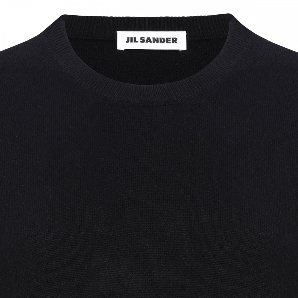 Black virgin wool sweater
