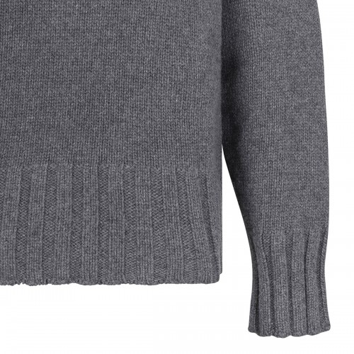 Gray virgin wool sweater 2