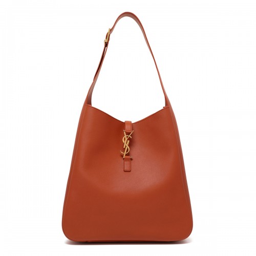 Le 5 à 7 large shoulder bag