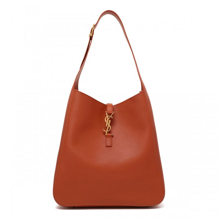 Le 5 à 7 large shoulder bag