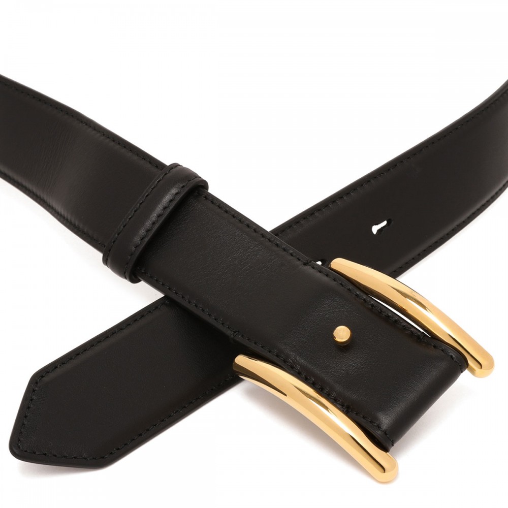 Curve leather belt