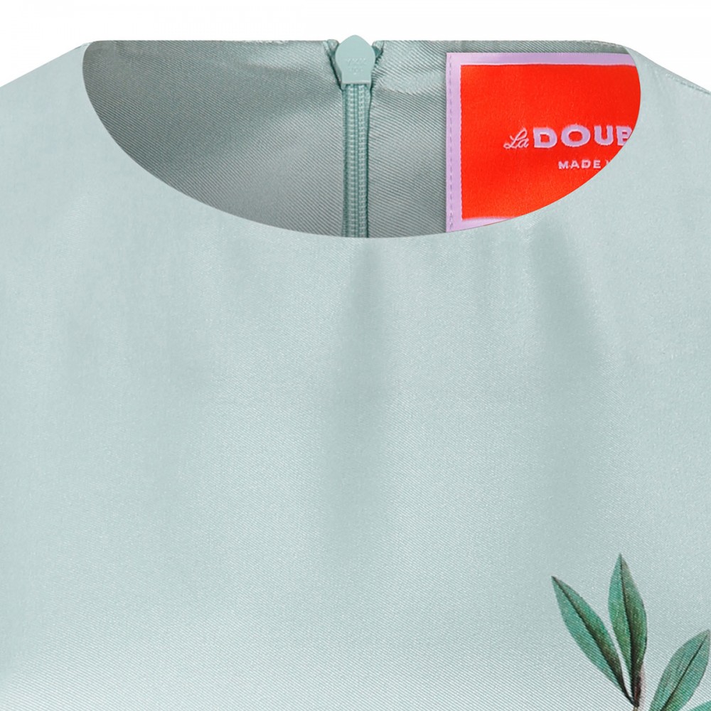 Swing dress with feathers