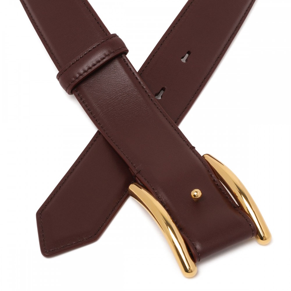 Curve leather belt