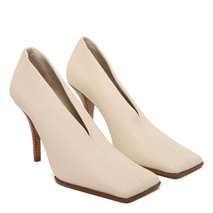 Clay hue leather 90 pumps