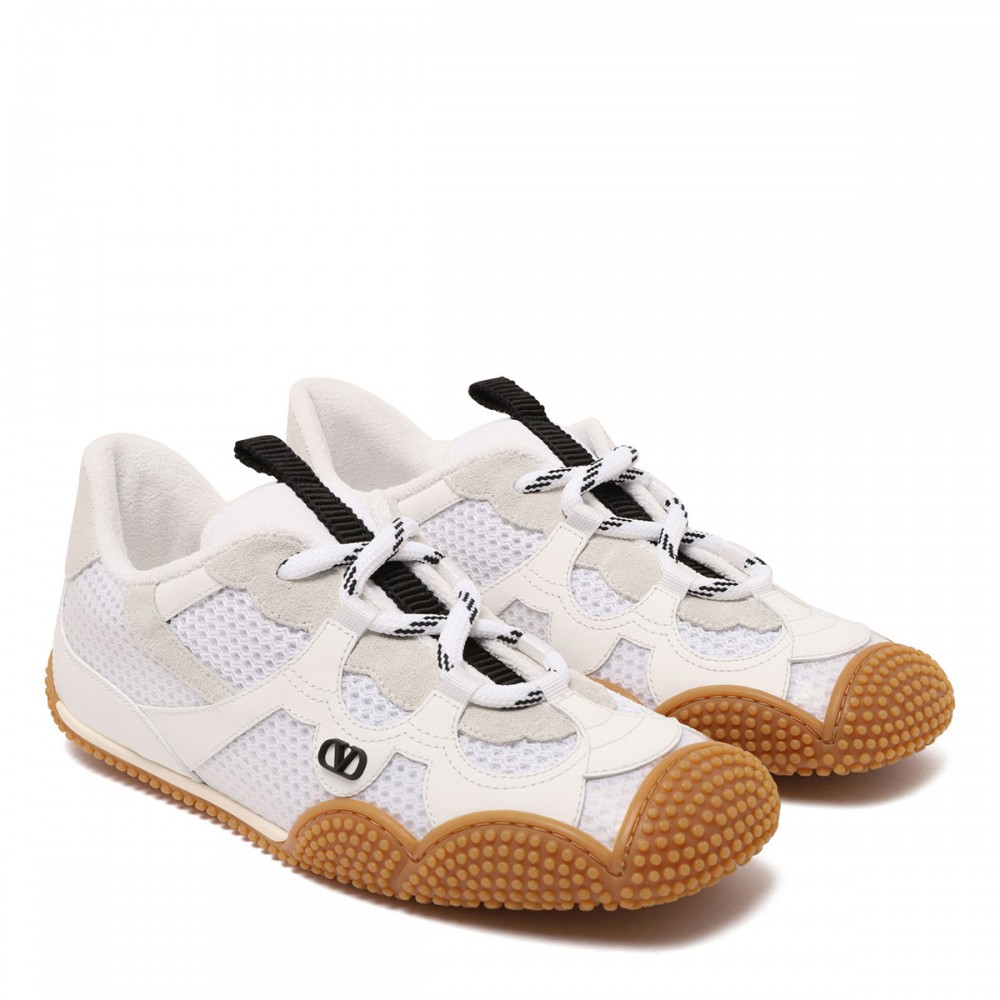 Amphibia white sneakers