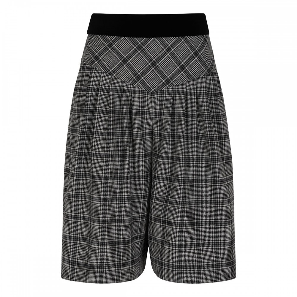 Check bermuda shorts