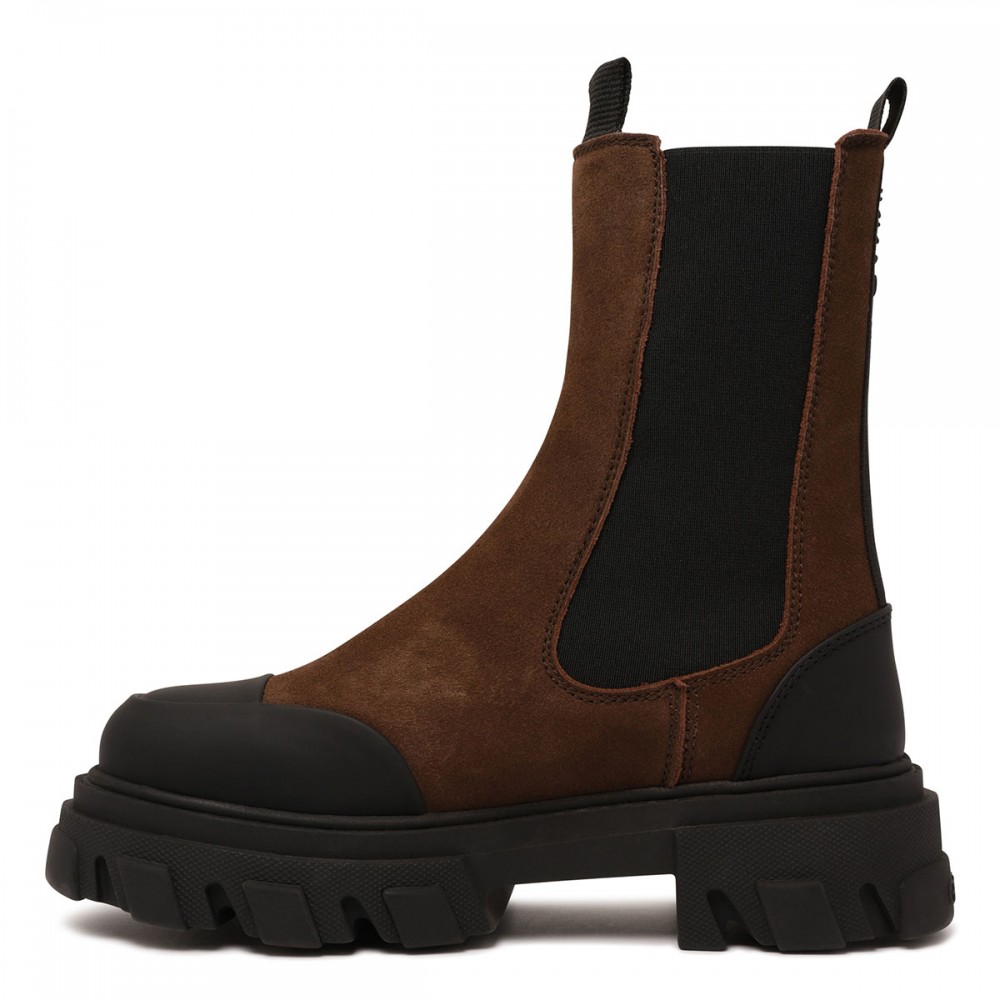 Cleated mid Chelsea boots