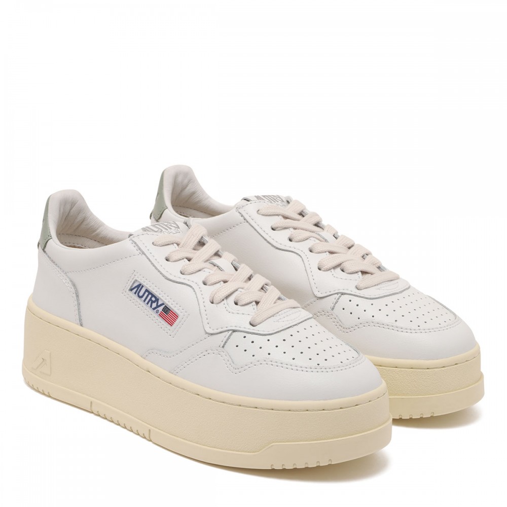 Medalist platform sneakers