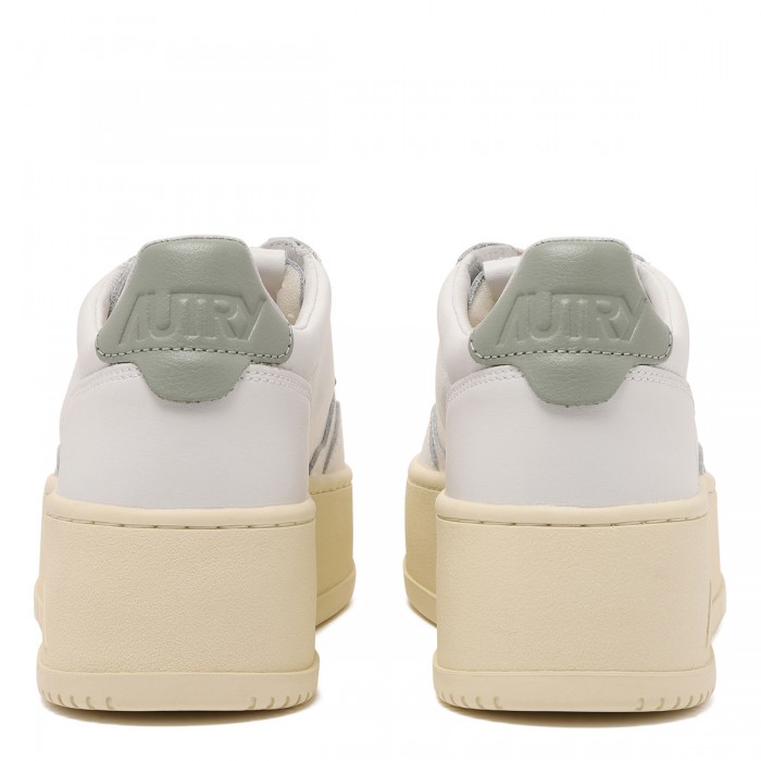 Medalist platform sneakers