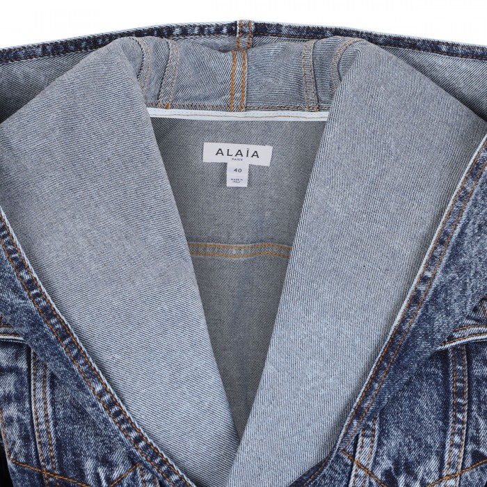 Cropped hooded denim jacket