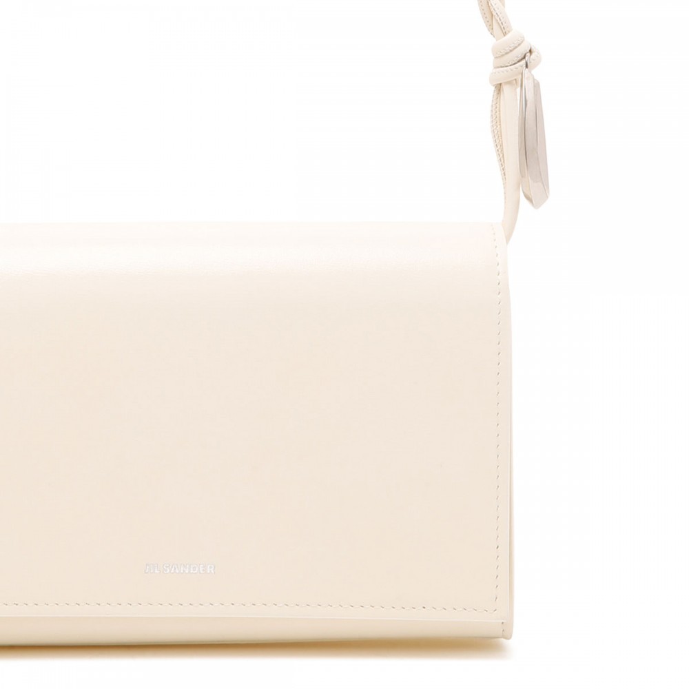 Tangle wallet with strap